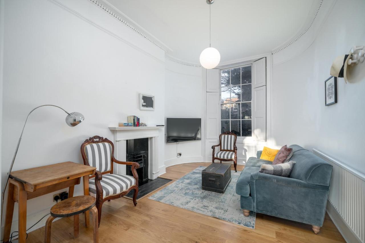 Sleek Flat With Communal Courtyard Londres Exterior foto